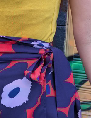 Image of Falda pareo extra larga flores azules