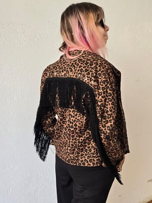Chaqueta leopardo
