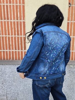 Chaqueta vaquera bordada