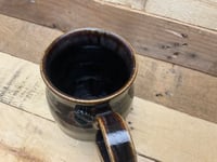Image 3 of 5.5” Leaf mug from the Midnite collection 