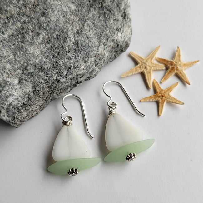 Sailing In To Summer Earrings (White Sail + Green Sailboat)