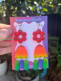 Sunset disco daisy earrings 