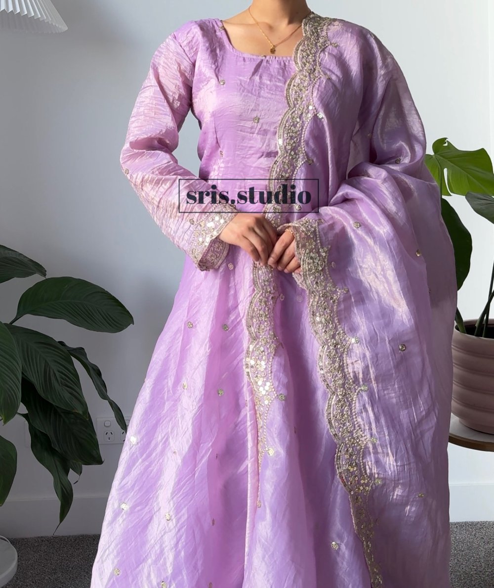 Image of Lilac three piece kurtha set