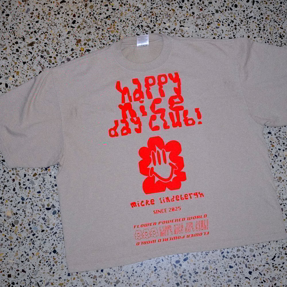 Image of Happy nice day club! Size Large Light brown