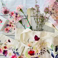 Image 2 of Mother’s Day gift pack #2 - Tote bag/ vanity pouch and greeting cards 