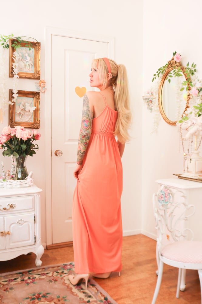 Image of WOW Vintage 1970s Gilead Tangerine Dream Floor Length Nightgown (Small)