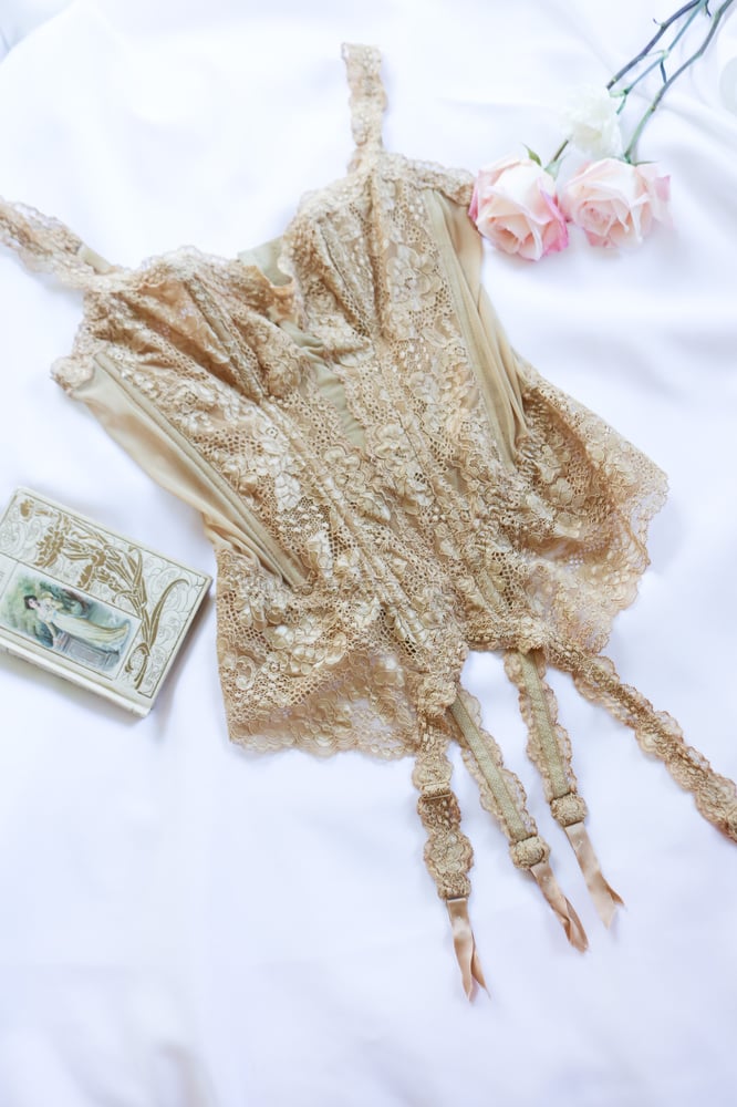 Image of 90s Victorias Secret Sand Bustier with Garters (38)