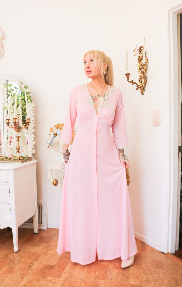 Image of Rare Vintage 1960s Snowdon Bubblegum Pink Button Down Robe (Small)