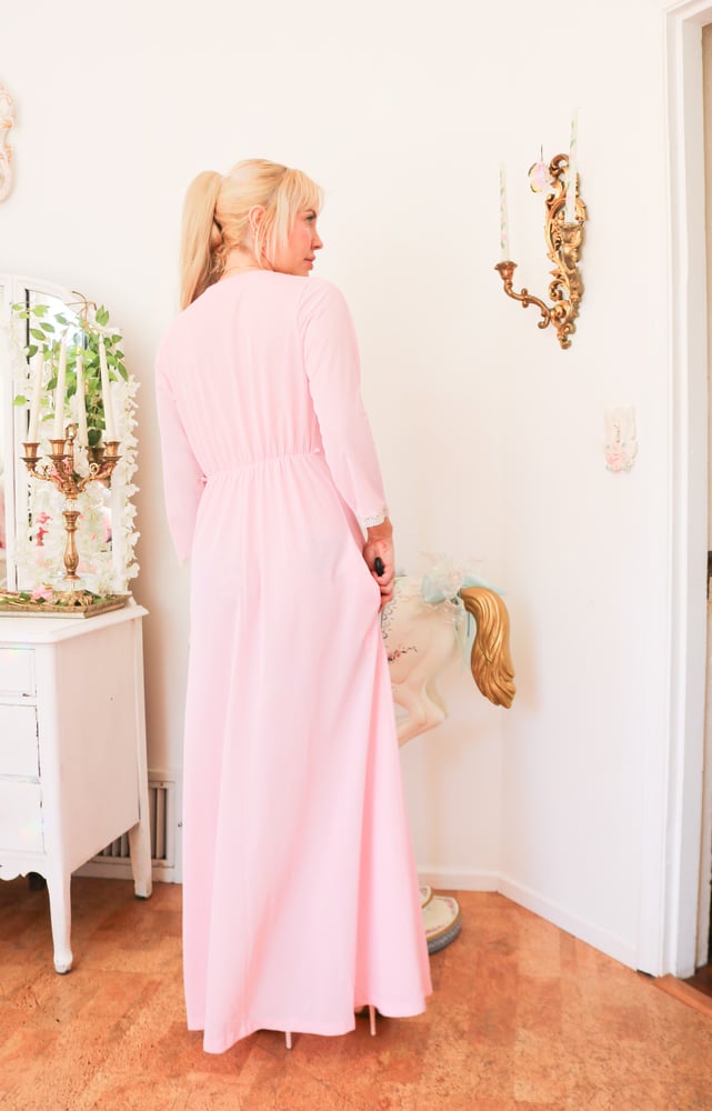 Image of Rare Vintage 1960s Snowdon Bubblegum Pink Button Down Robe (Small)