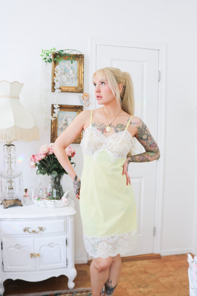 Image of Vintage 1950s/60s Pastel Yellow Springtime Sunshine Slip (Small)
