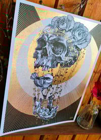 Image 3 of - Retro Skull -