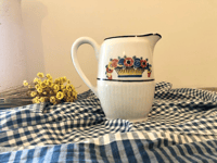 Image 1 of Petit pot à lait ancien