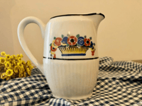 Image 2 of Petit pot à lait ancien