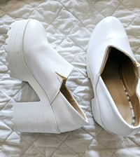 Image 3 of PRISSY VINTAGE White cleated chunky heel platform shoes size UK5
