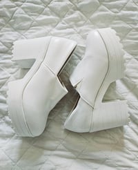 Image 7 of PRISSY VINTAGE White cleated chunky heel platform shoes size UK5