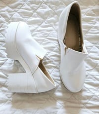 Image 4 of PRISSY VINTAGE White cleated chunky heel platform shoes size UK5