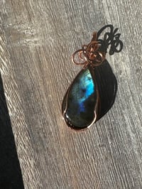 Image 3 of Labradorite Pendant 