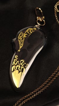 Image 2 of Raven Skull