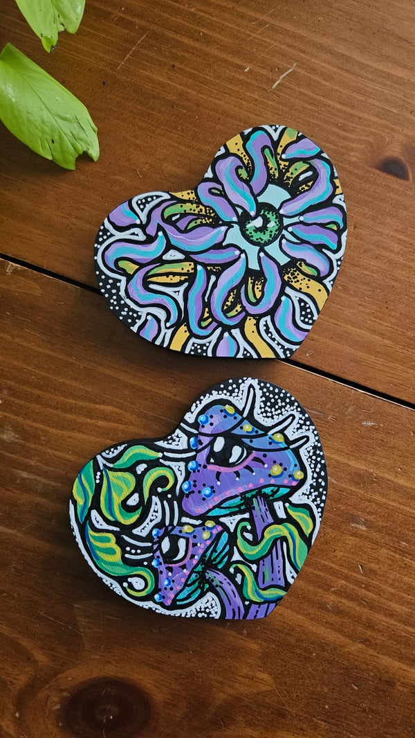 Image of Painted wood heart ❤️ 