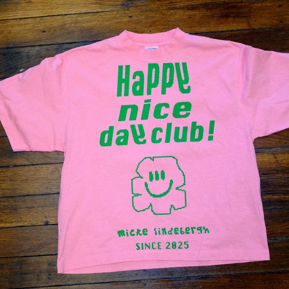 Image of Happy nice day club! Size small Coral