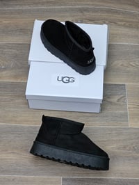 Platform wimens uxx size 3 only