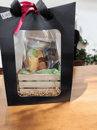 Image 3 of Gift crate scent bundle