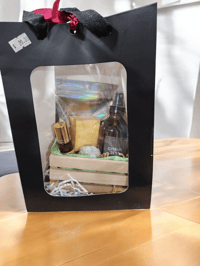 Image 4 of Gift crate scent bundle