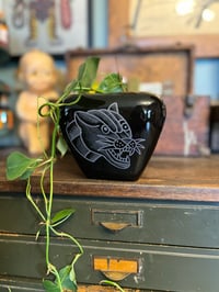 Panther planter 