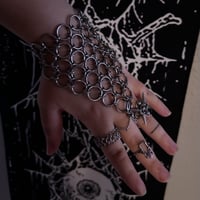 . : + chainmail glove + : .