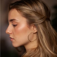 Image 2 of Pendientes Ara