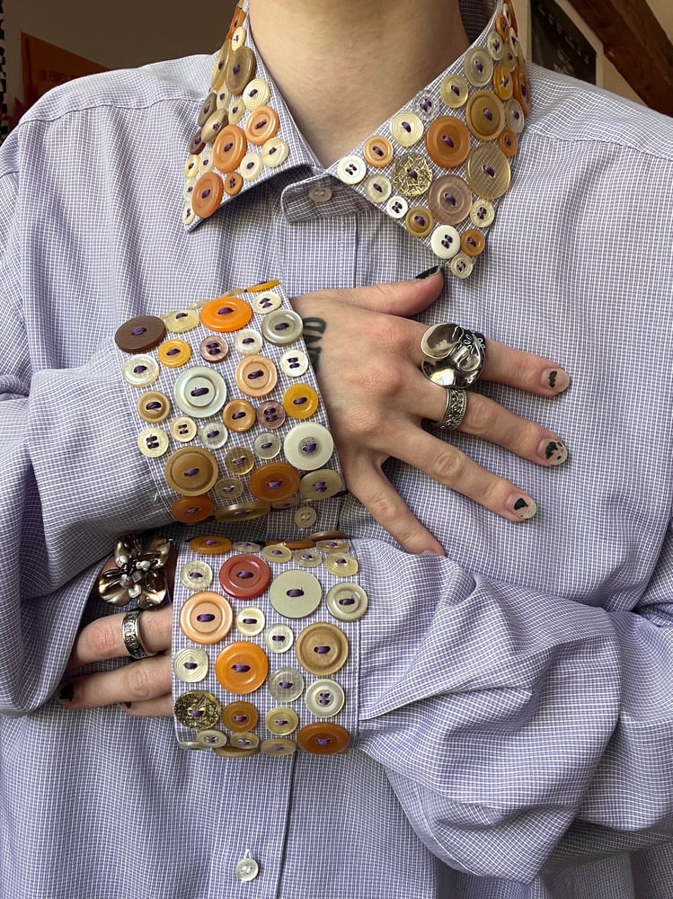 Image of CUTE AS A BUTTON SHIRT #1.2