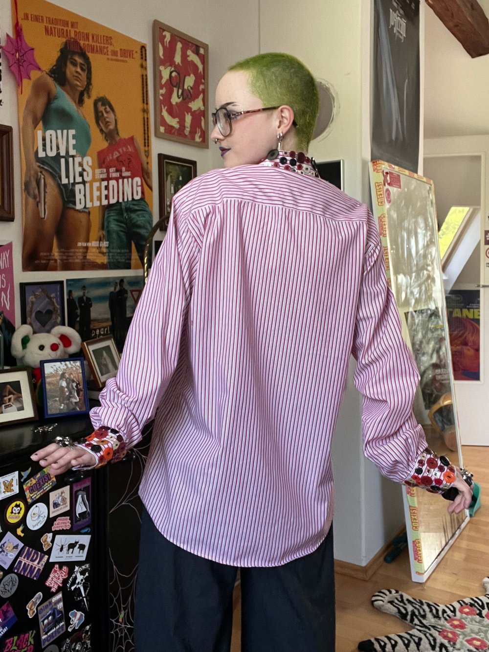 Image of CUTE AS A BUTTON SHIRT #1.4