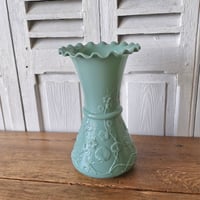 Image 4 of ANCIEN VASE ART NOUVEAU EN OPALINE
