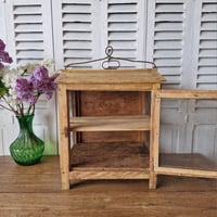 Image 2 of ANCIEN GARDE-MANGER