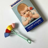 Image 1 of Hochet fleurs Kiddicraft stock neuf années 60
