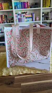 Image 8 of Garden Party quilted tote bag