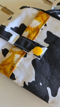 Image 4 of Country Chic - phone pocket crossbody bag 