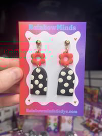 Flora pop earrings 