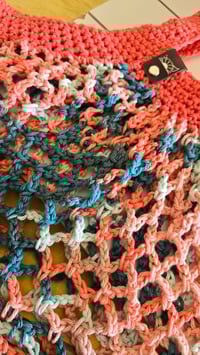 Image 3 of Coral Haze - small mesh market bag 