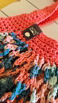 Image 5 of Coral Haze - small mesh market bag 