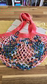 Image 4 of Coral Haze - small mesh market bag 