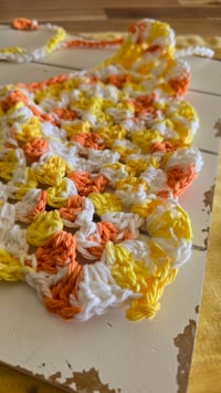 Image 3 of Daffodils - crochet bandana