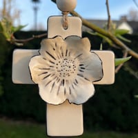 Croix Carrée Fleur haute couture