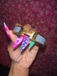 H Cuff 