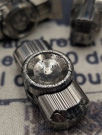 Image 2 of Drop Nebu 2.0 in Vertical Cut Damasteel