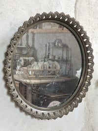 Image 2 of Le plateau miroir dentelé 