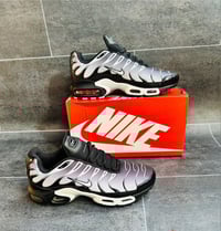 Image 6 of Mens Trainer(one to one)
