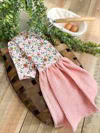 Peach Meadow Hanging Kitchen Towel Scarf– Cottage Bloom