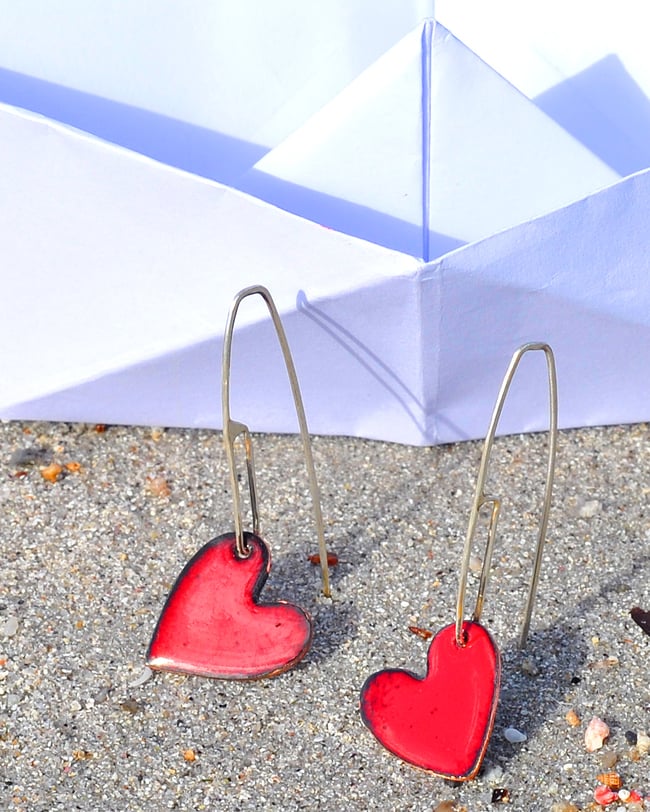 Orecchini cuori storti pendenti