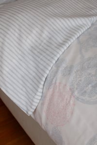 Image 1 of Big Paisley Duvet